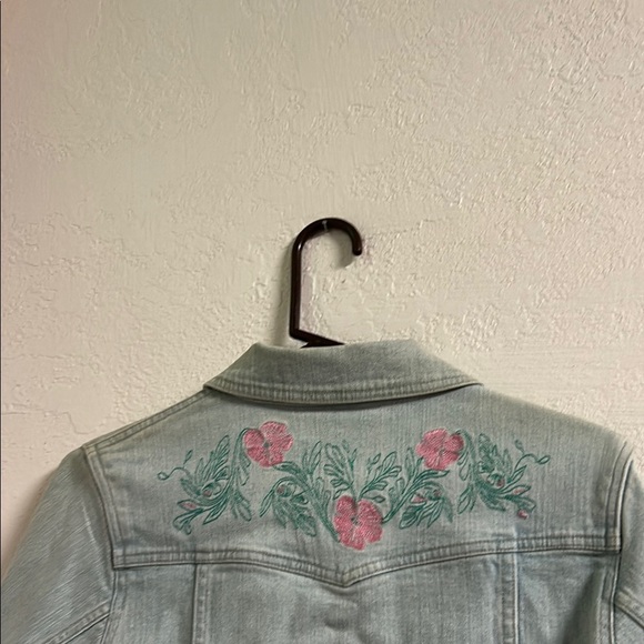 Denim&Co Light Blue Floral Embroidered Jacket - Picture 7 of 7